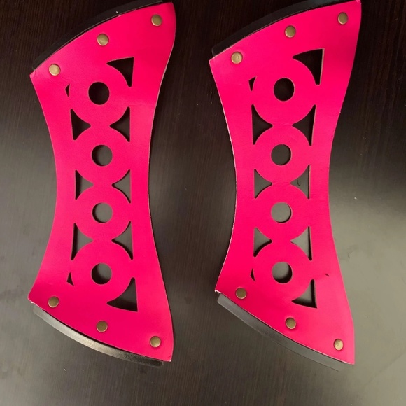 Fuschia Deana Upper-Interchangeable Strap for LIA wedges - Picture 1 of 3